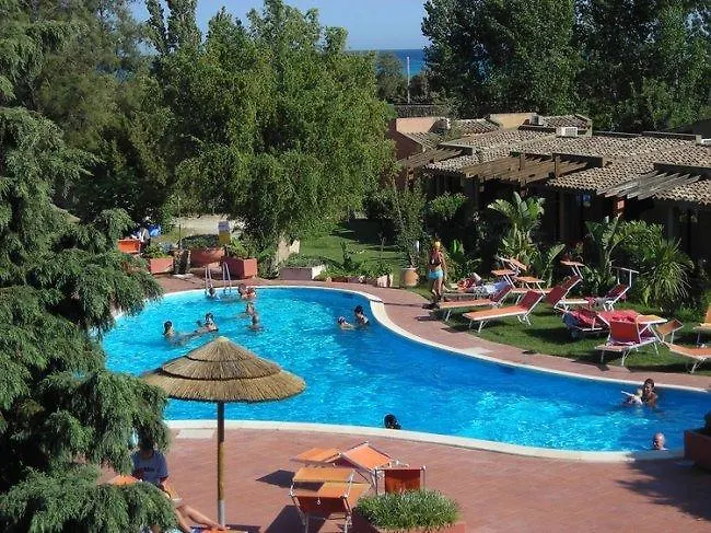 Altura Hotell Villasimius